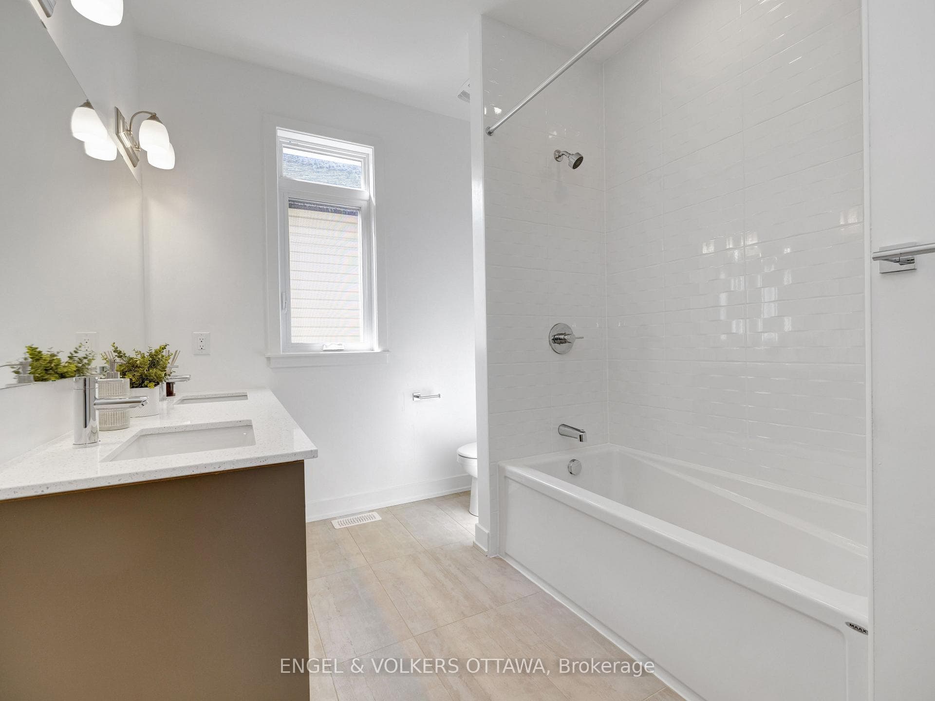 330 MONTICELLO Avenue photo 31