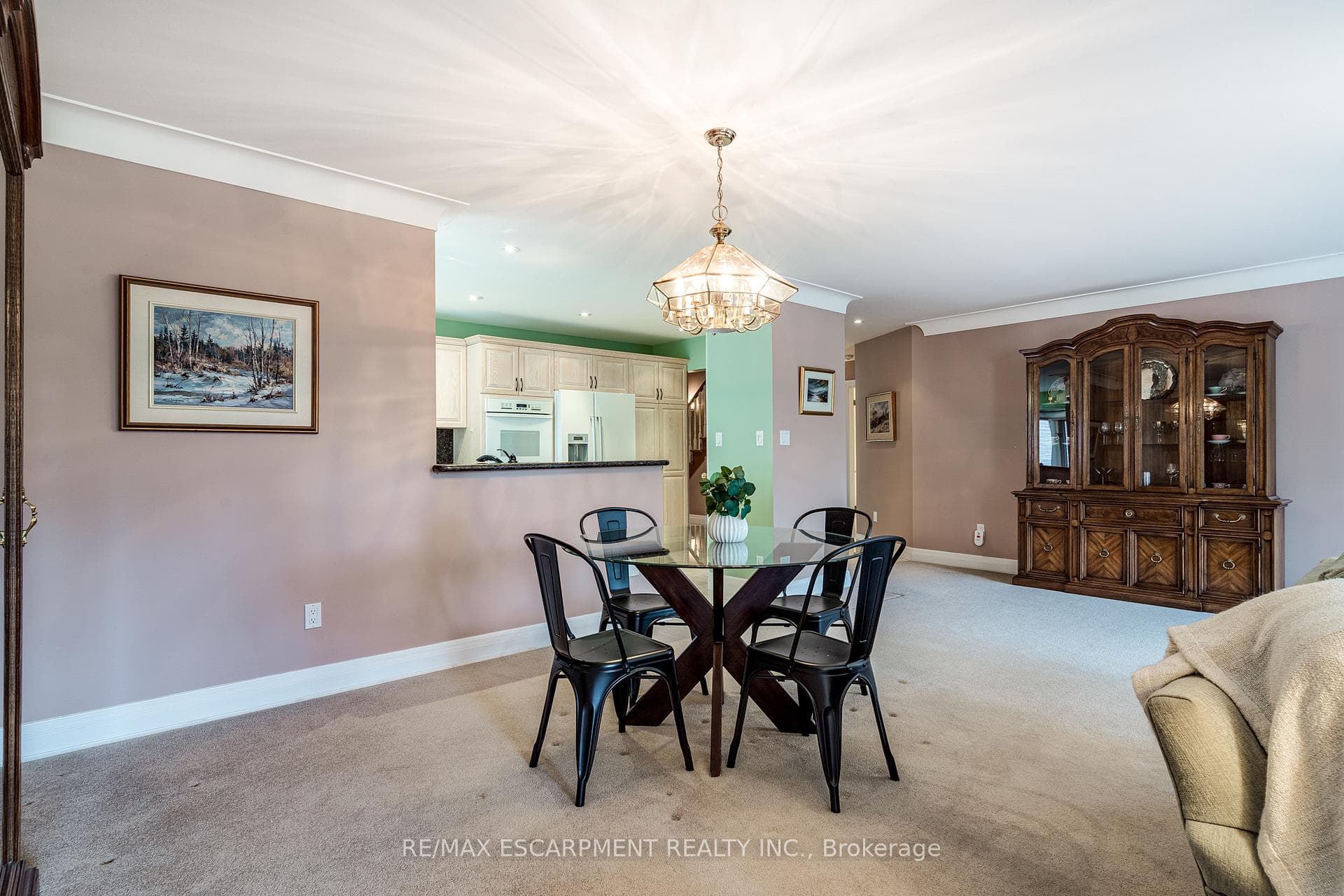 7 Gillespie Crescent photo 13