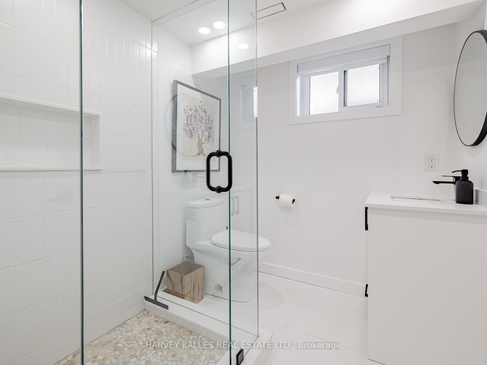 59 Acton Avenue photo 24