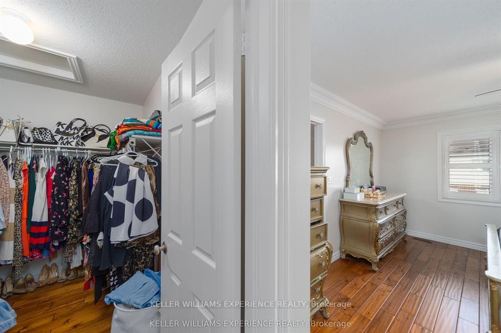 6 Weaver Terrace photo 19