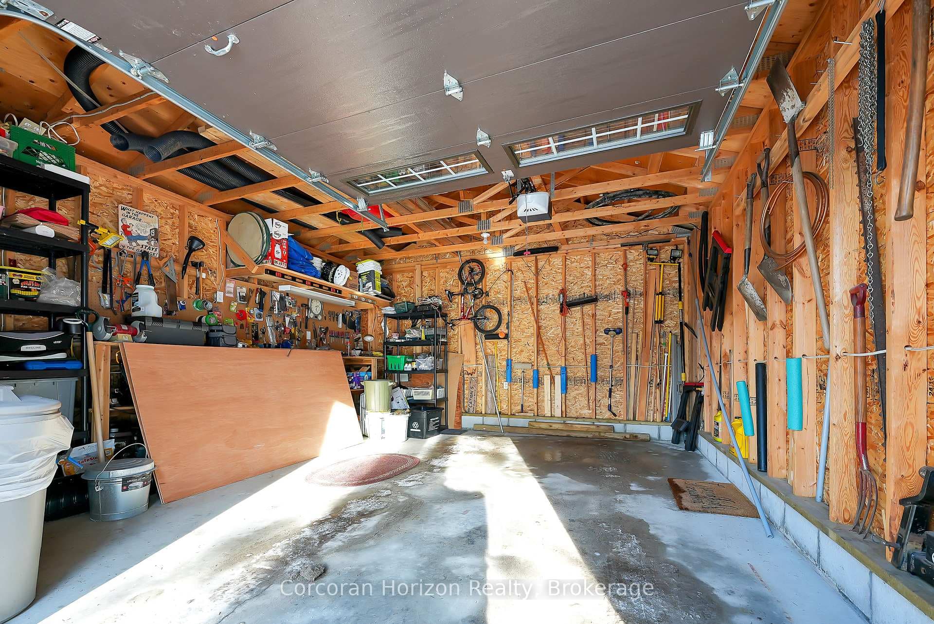 1.5 Garage