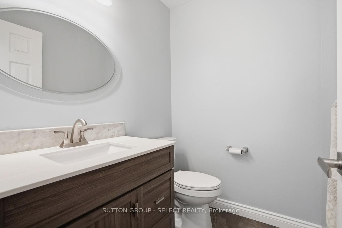 60 Edgevalley Road photo 23