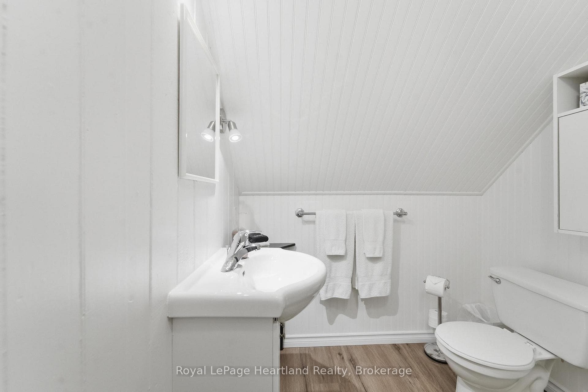 72 Colborne Street photo 35