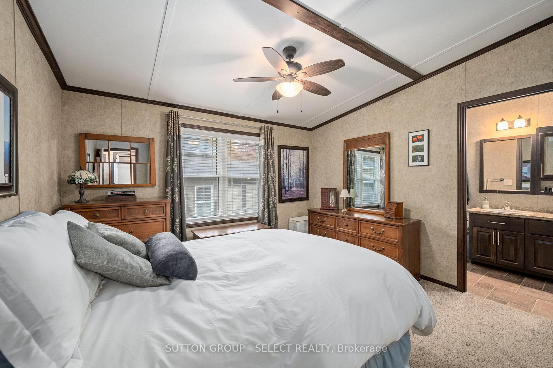 22790 Amiens Road Unit 131 photo 19