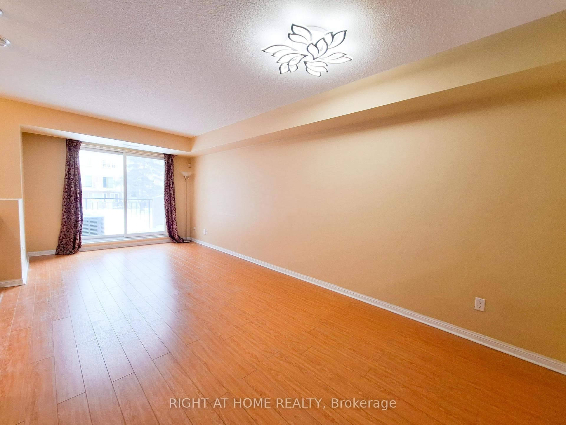 821 Grandview Way photo 8