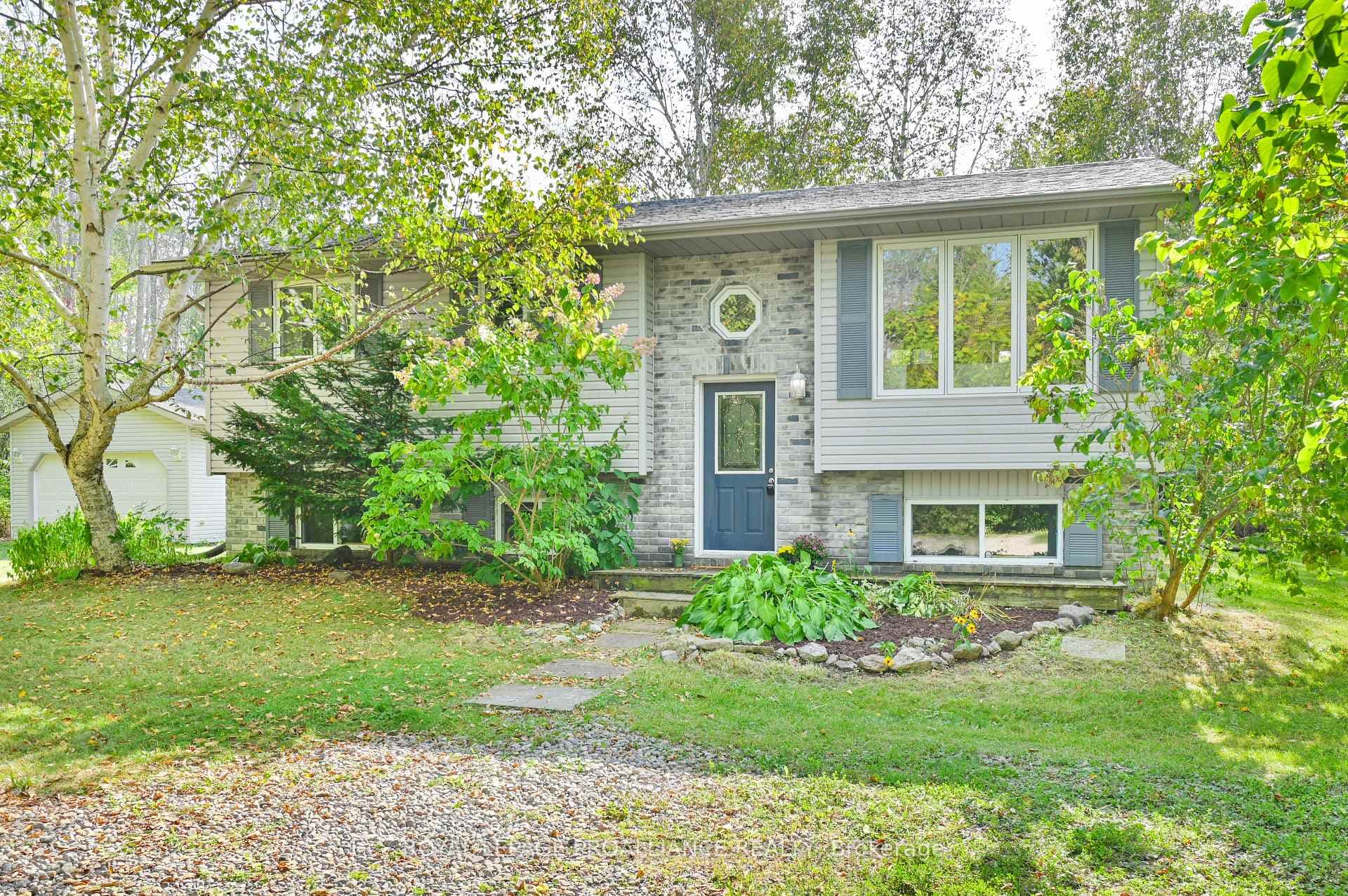 21289 Loyalist Parkway photo 1