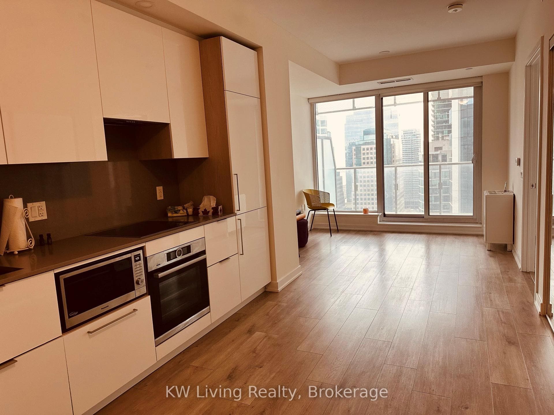 28 Freeland Street Unit 2703 photo 4