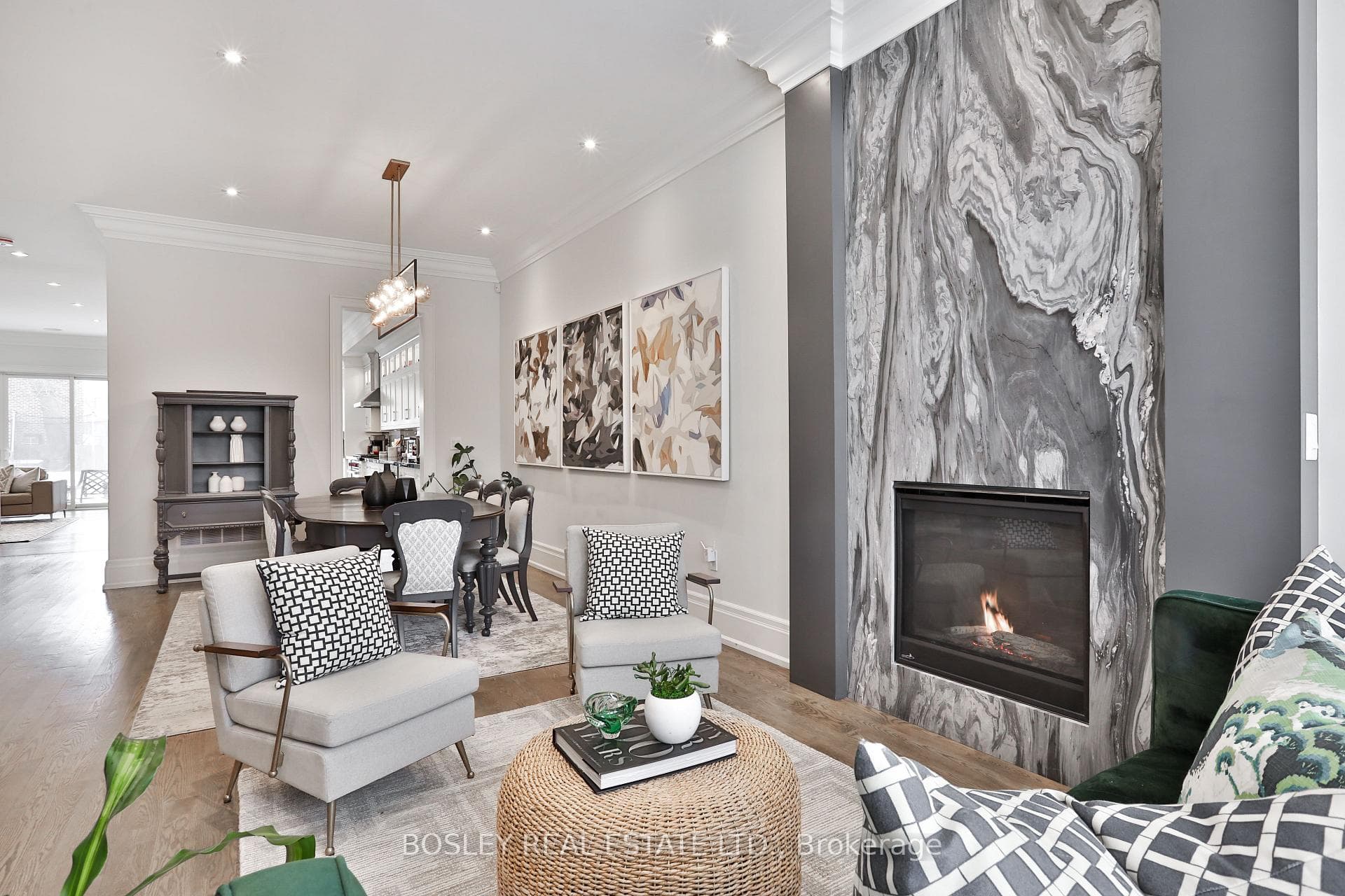 30 Parkhurst Boulevard photo 6
