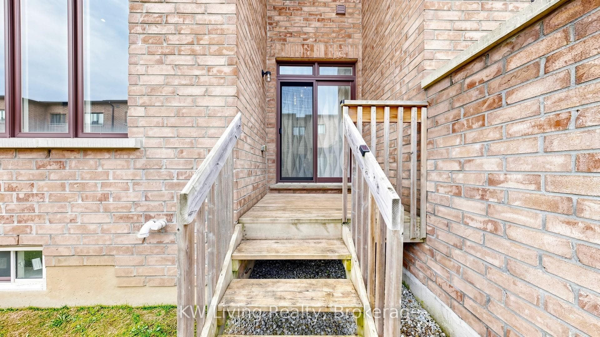 389 Elyse Court photo 40