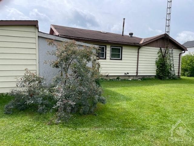 322 PERRY Street photo 8