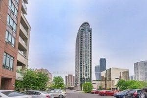 208 Enfield Place Unit 3907 photo 1