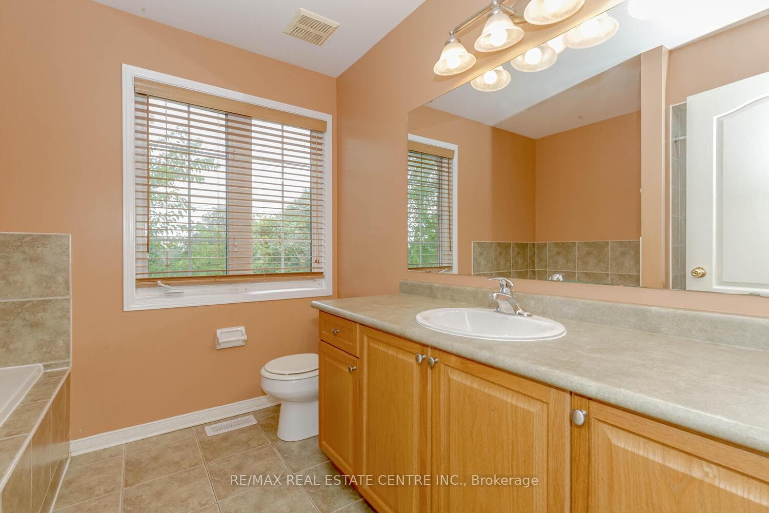 19 Silverbell Court photo 21