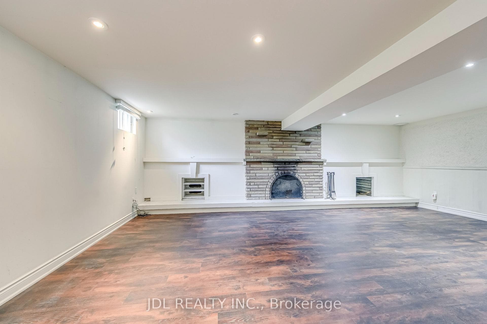 1225 Lambeth Road photo 28