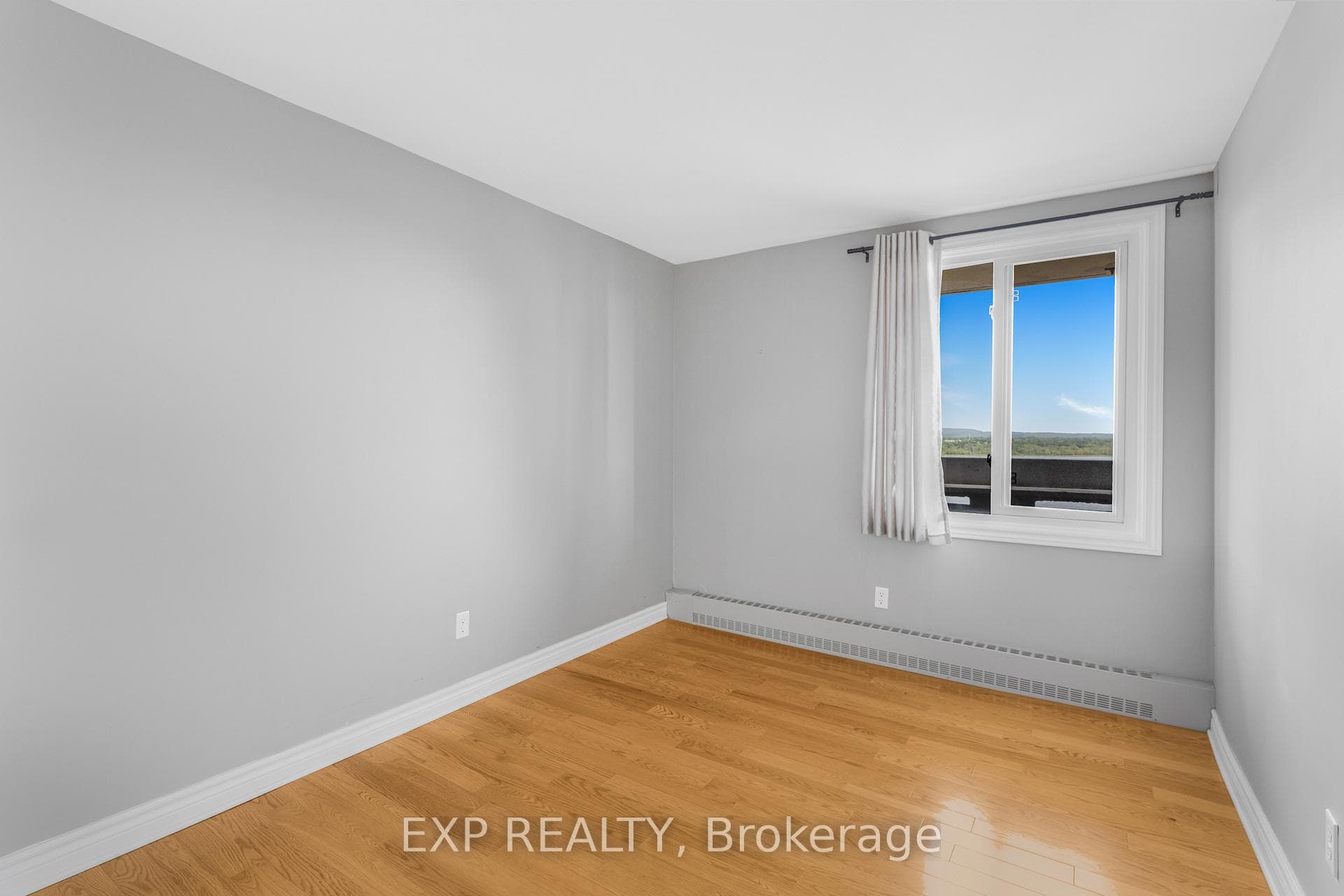 1081 AMBLESIDE Drive Unit 1501 photo 24