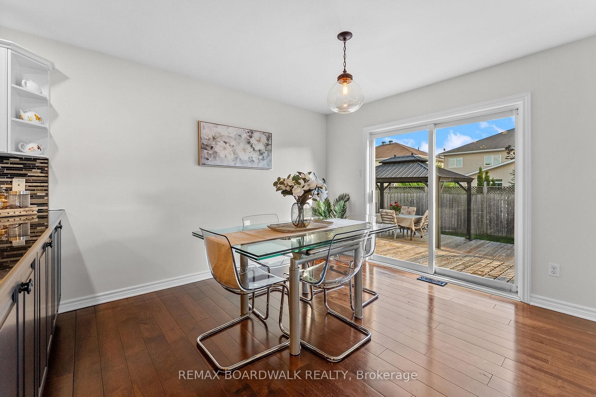 large patio doors w/view of double deck