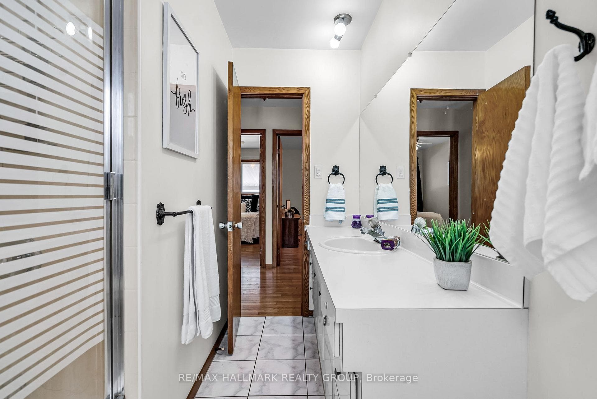 1407 Walton Street photo 21