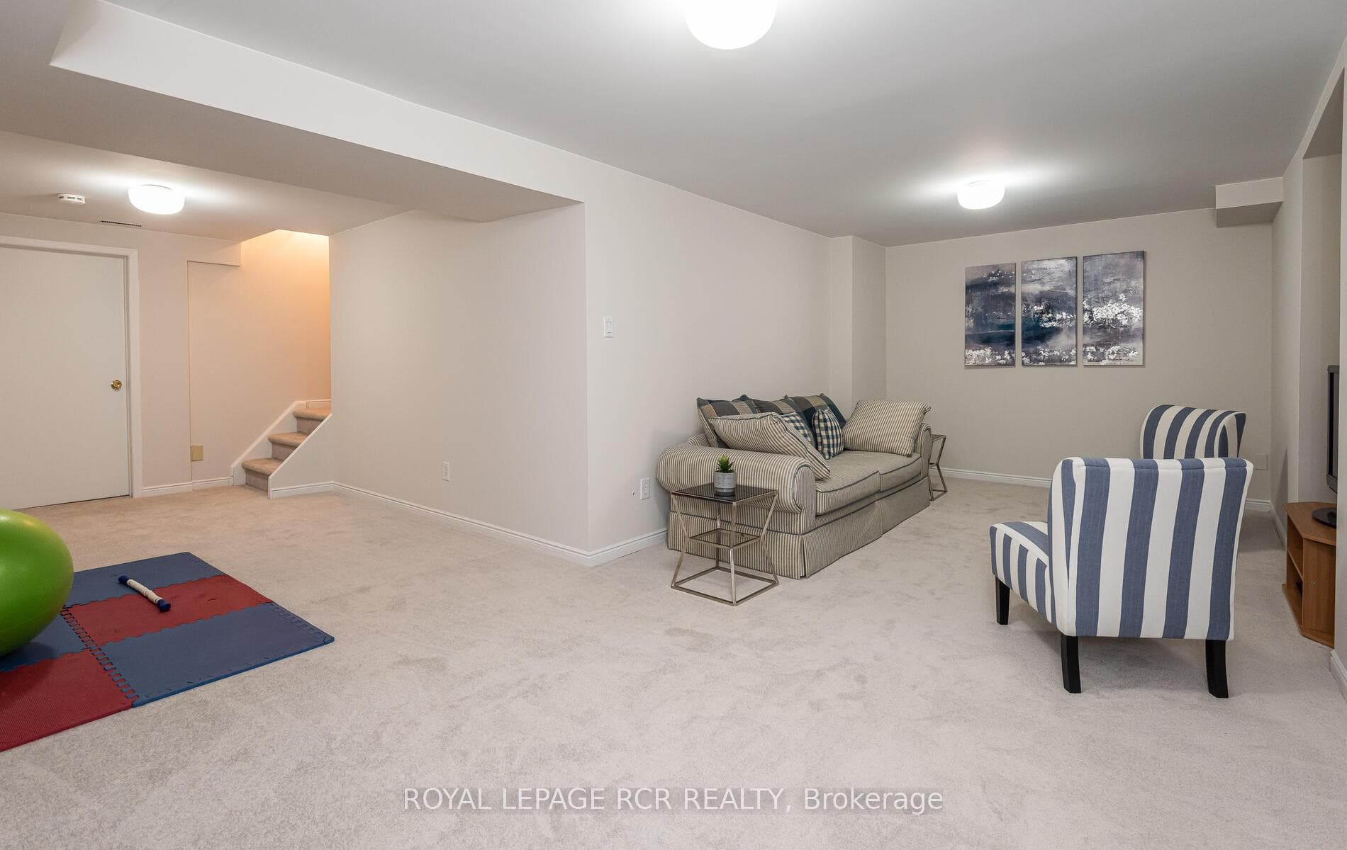 439 Bristol Road photo 33