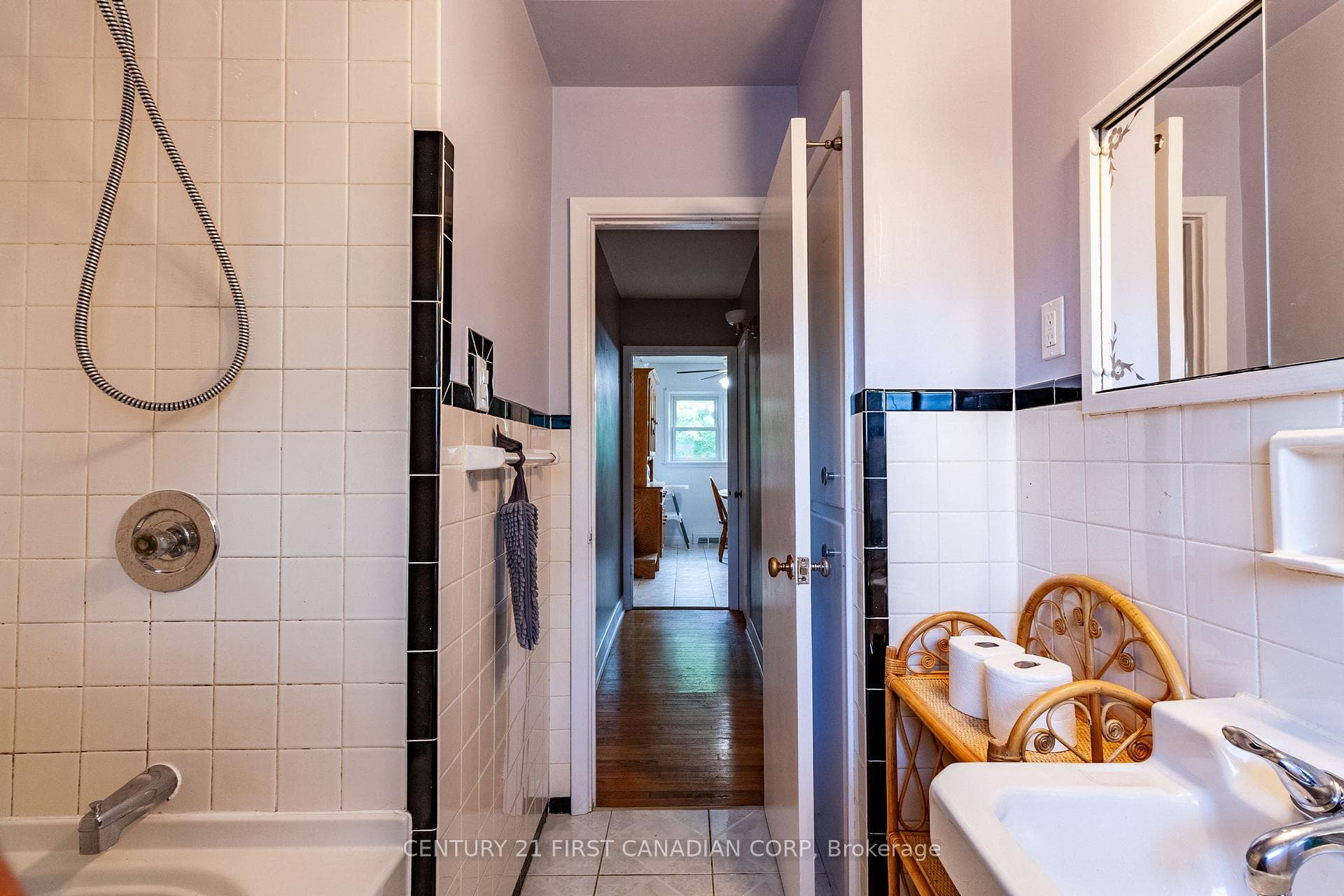 1721 Moffatt Avenue photo 37