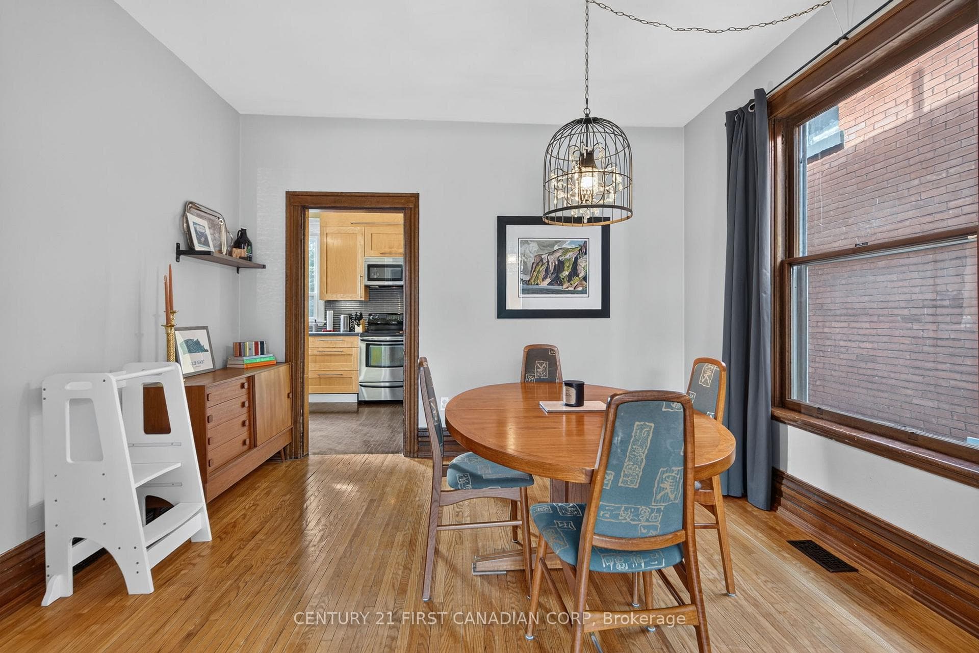 754 LORNE Avenue photo 4