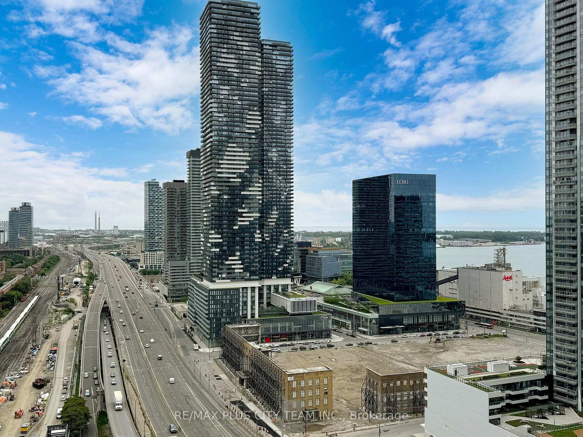 18 Yonge Street Unit 2904 photo 37