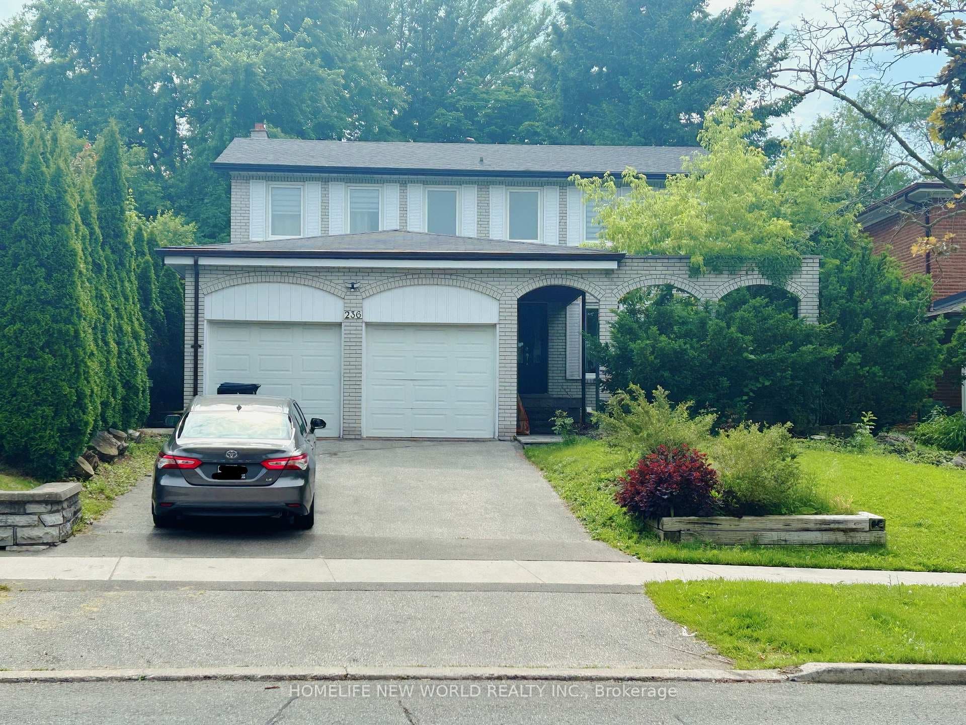 236 Maxome Avenue photo 1