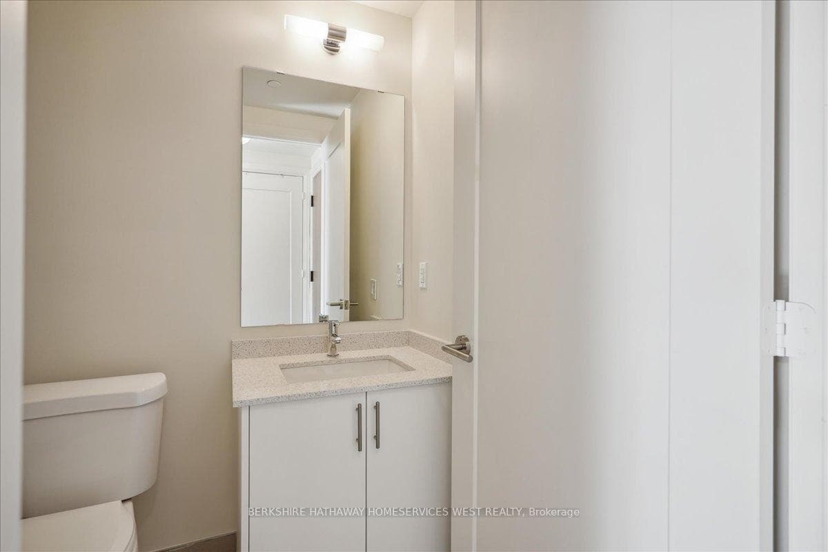 509 DUNDAS Street Unit 103 photo 16