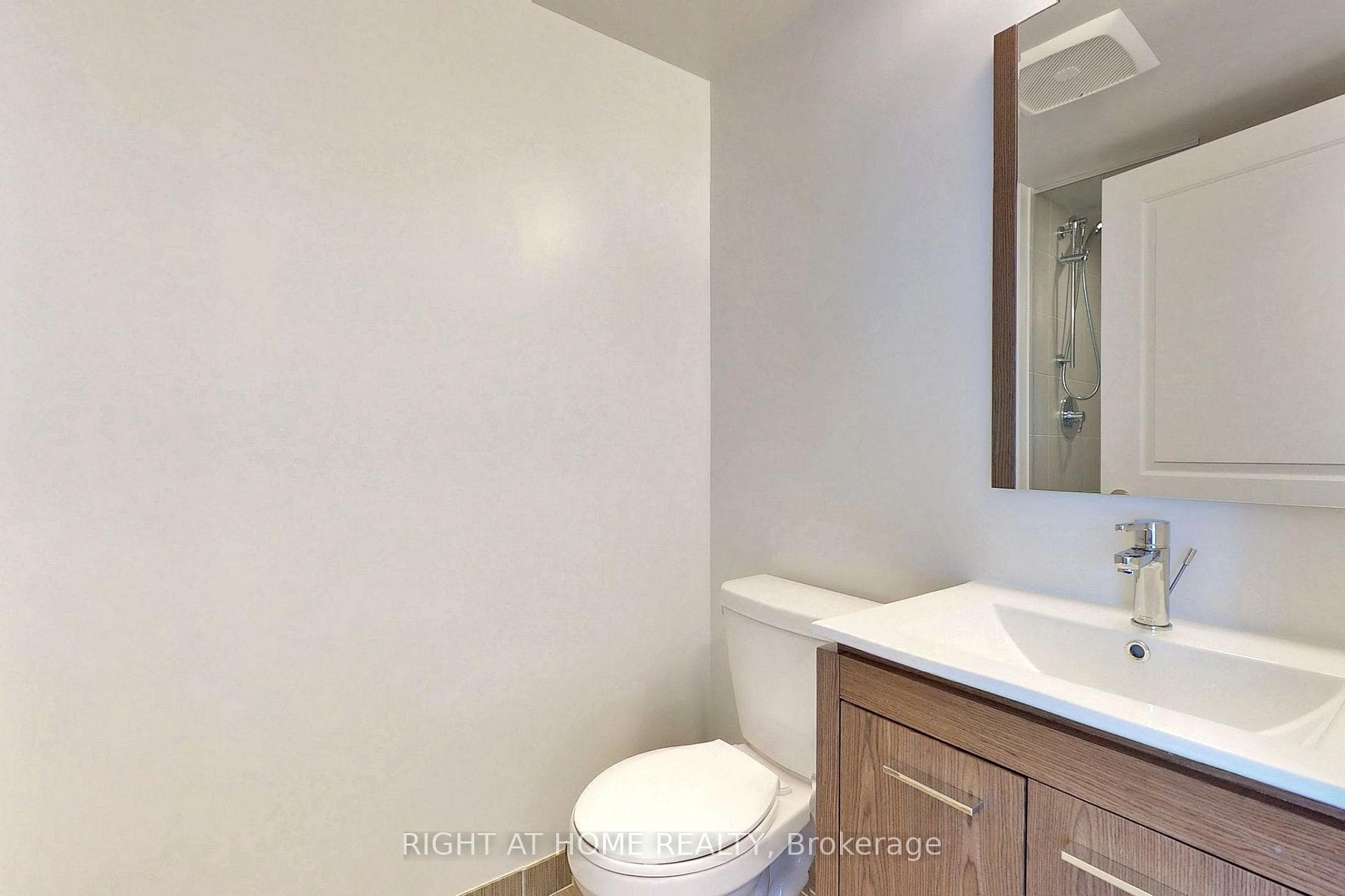 30 Meadowglen Place Unit 507 photo 15