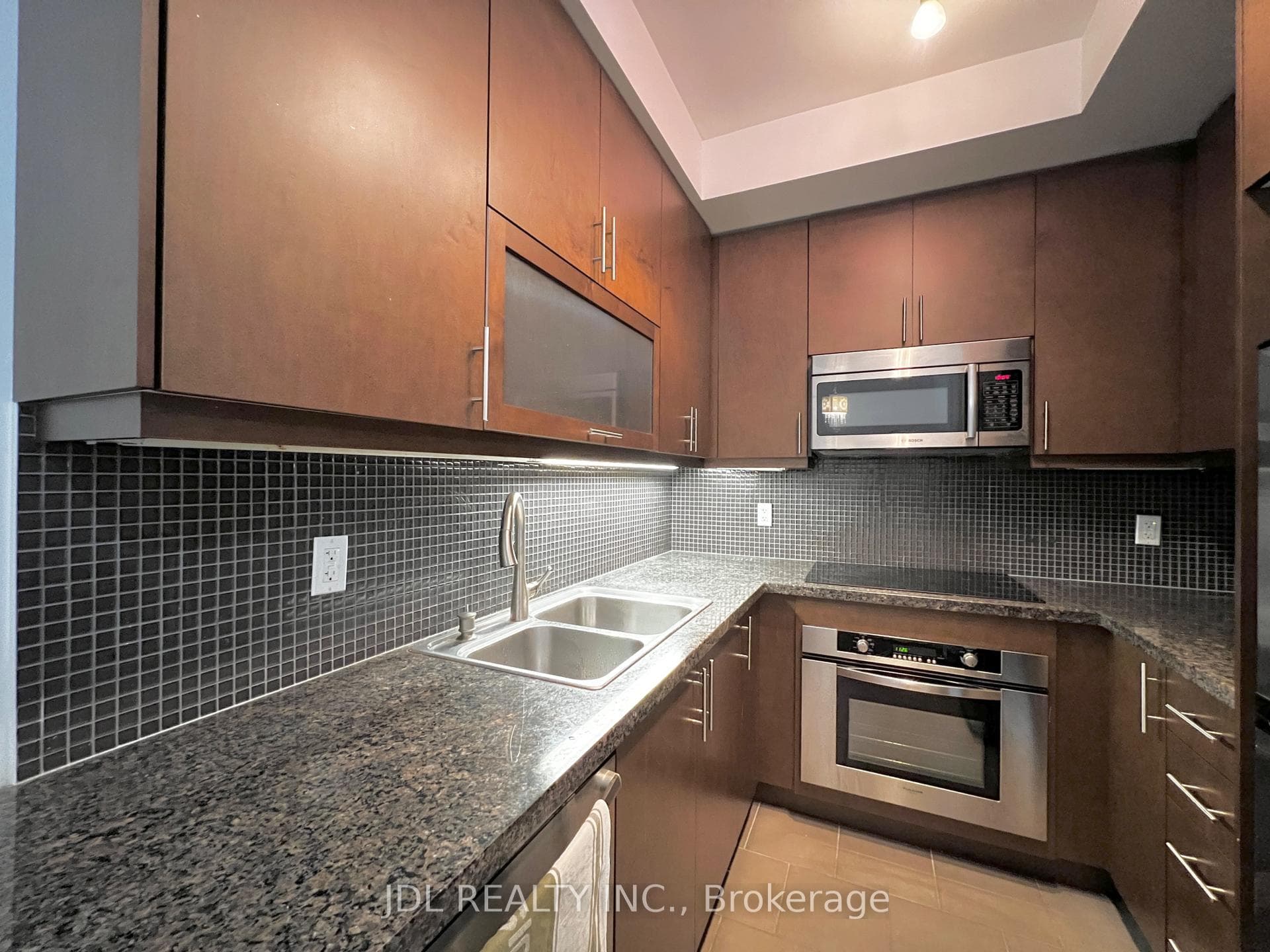 35 Balmuto Street Unit 1507 photo 4
