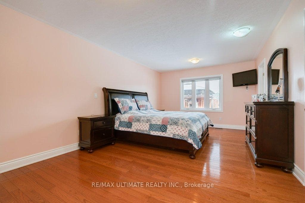 20 Grovedale Avenue photo 16