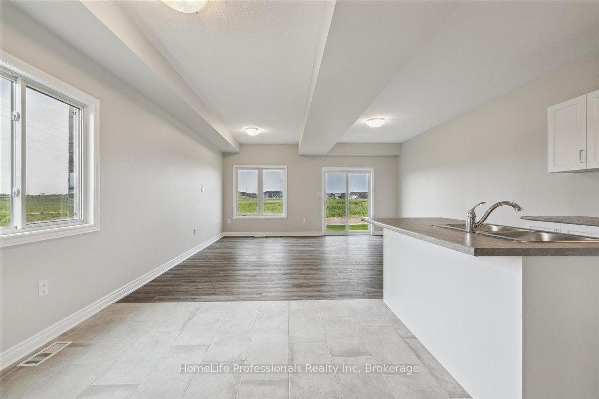 81 Elvira Way photo 7