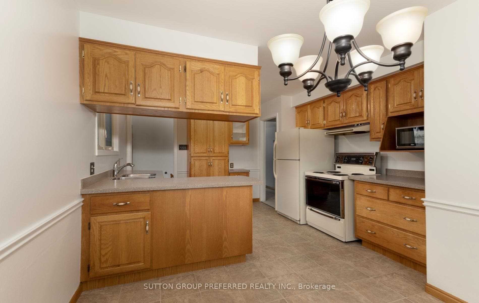 55 Jena Crescent photo 5