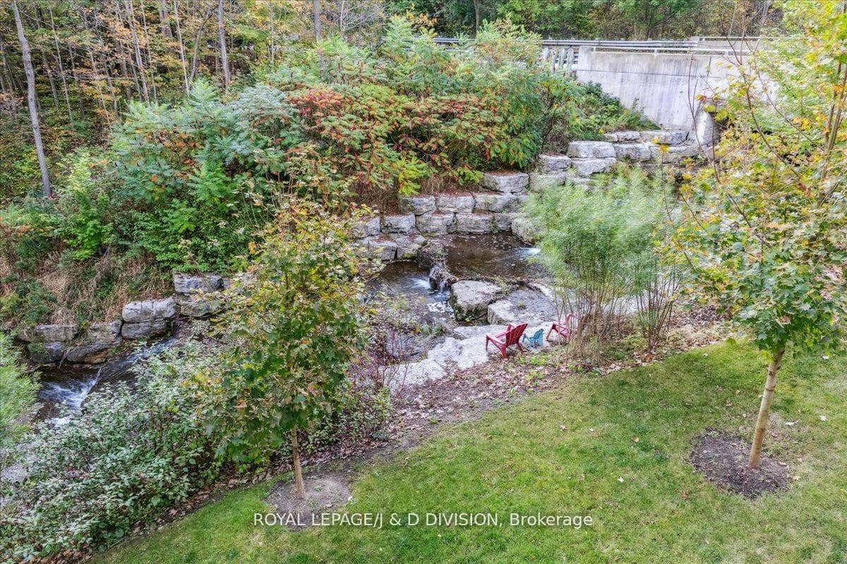 7095 Guelph Line photo 32