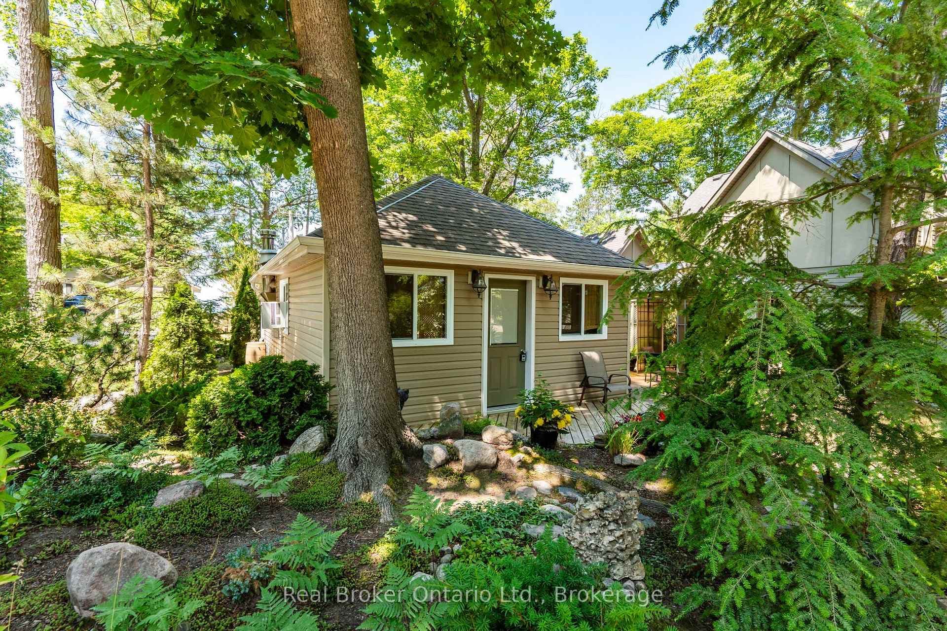 224 Tiny Beaches Road S Road photo 5
