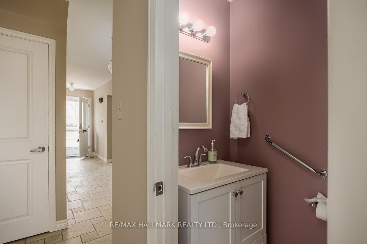 45 Silversted Drive photo 17