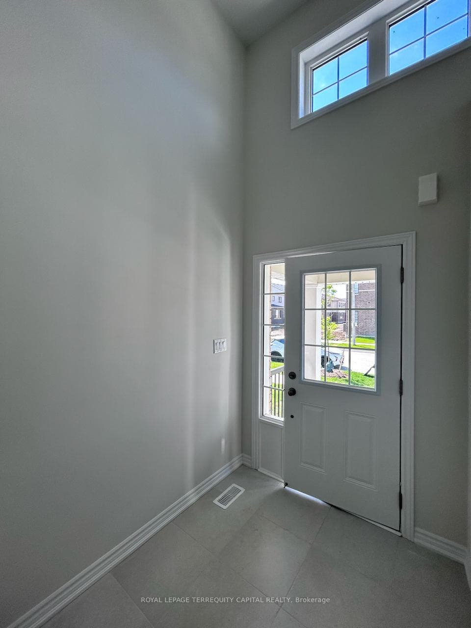 26 Valleybrook Road Unit Upper photo 14