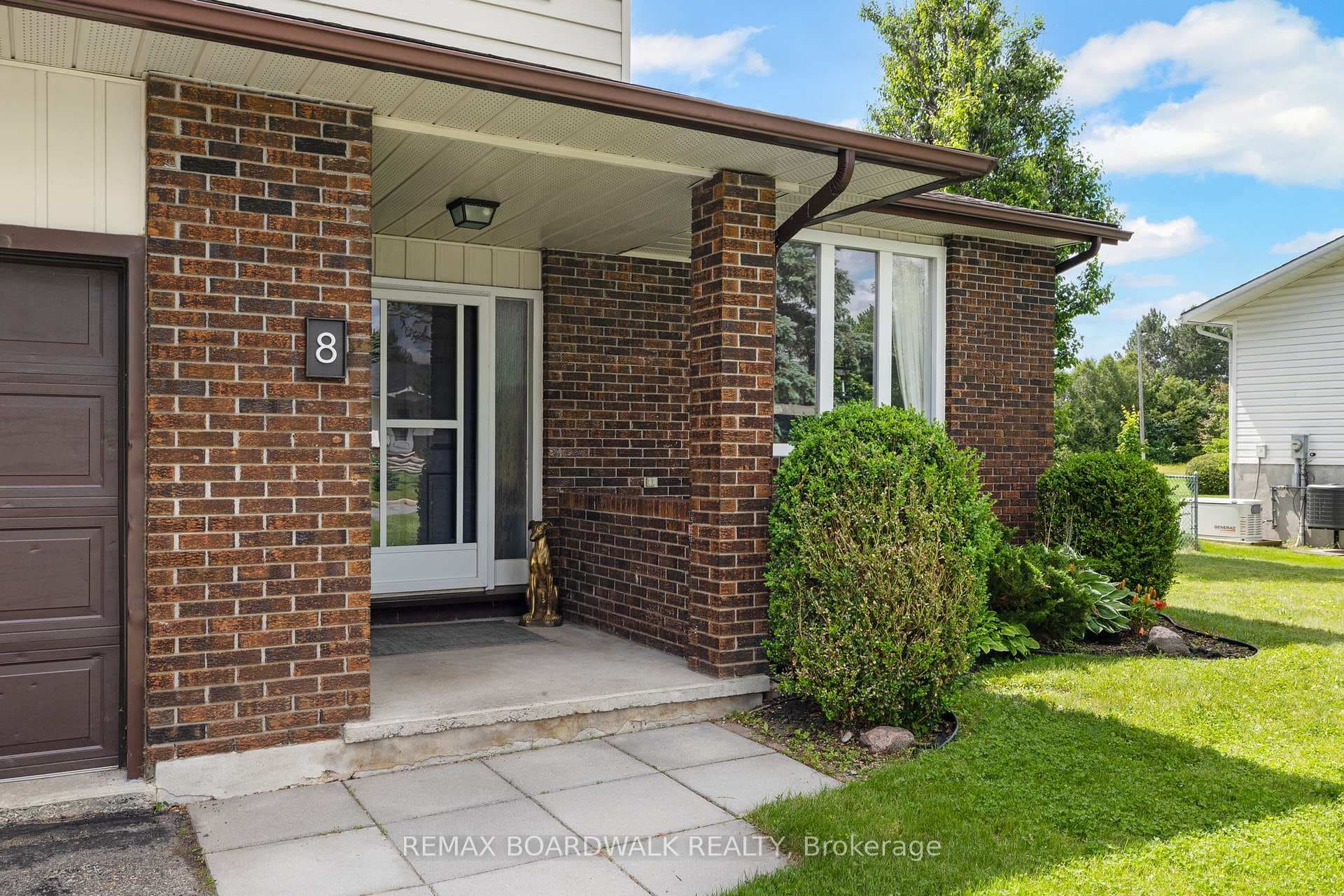 8 Jessie Drive photo 4