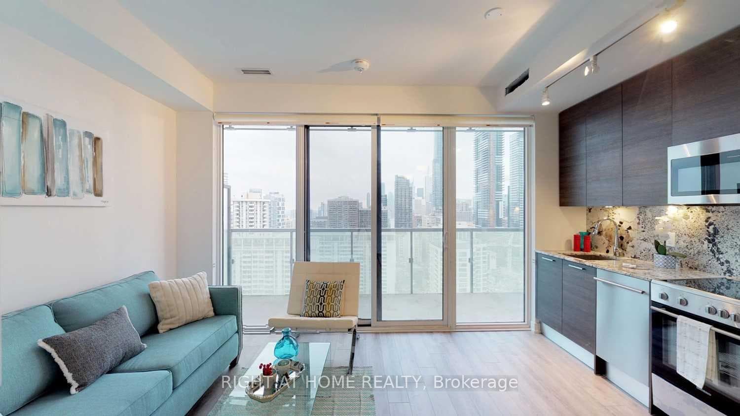 28 Wellesley Street Unit 2403 photo 3