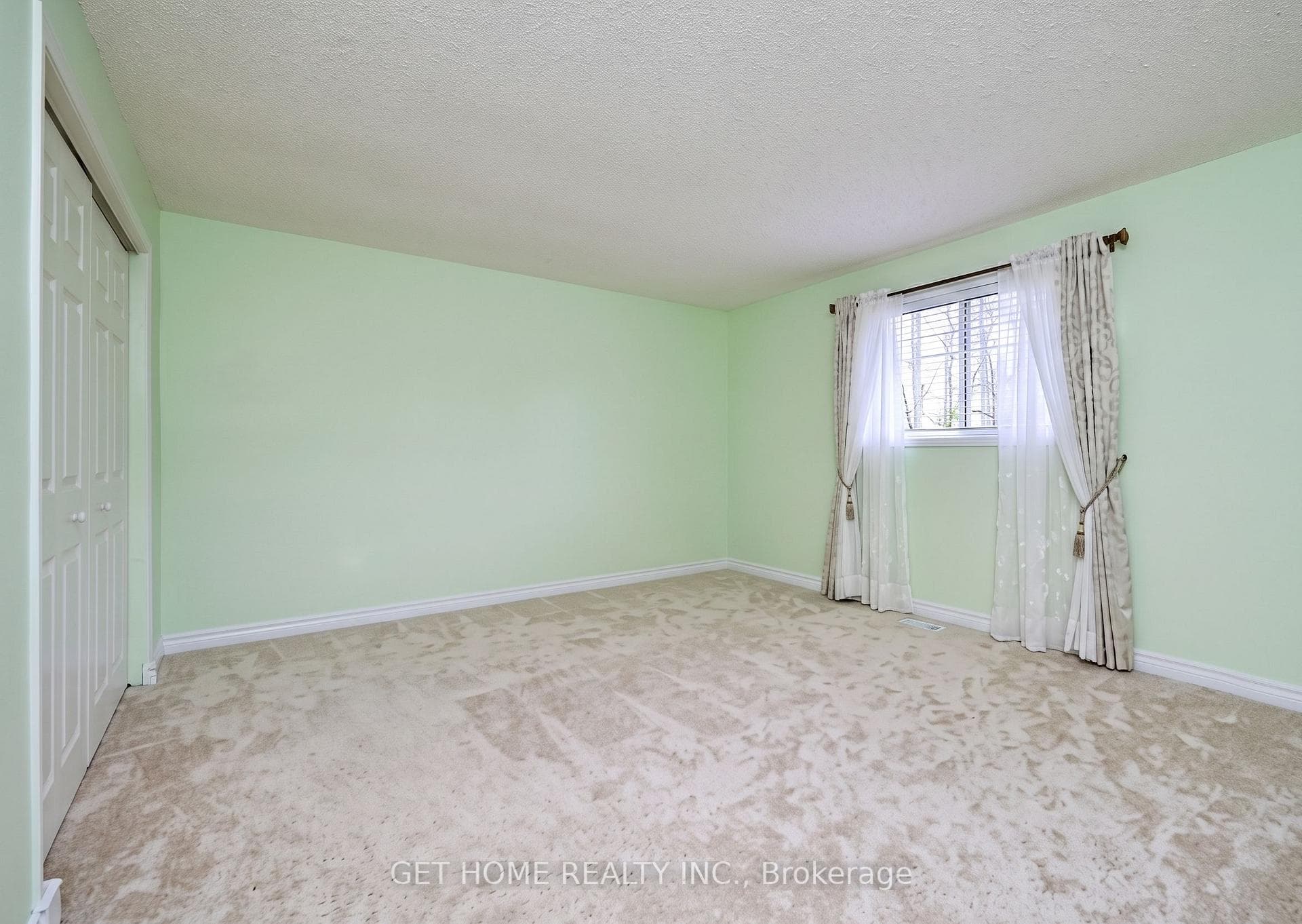 19 Oprington Drive photo 16