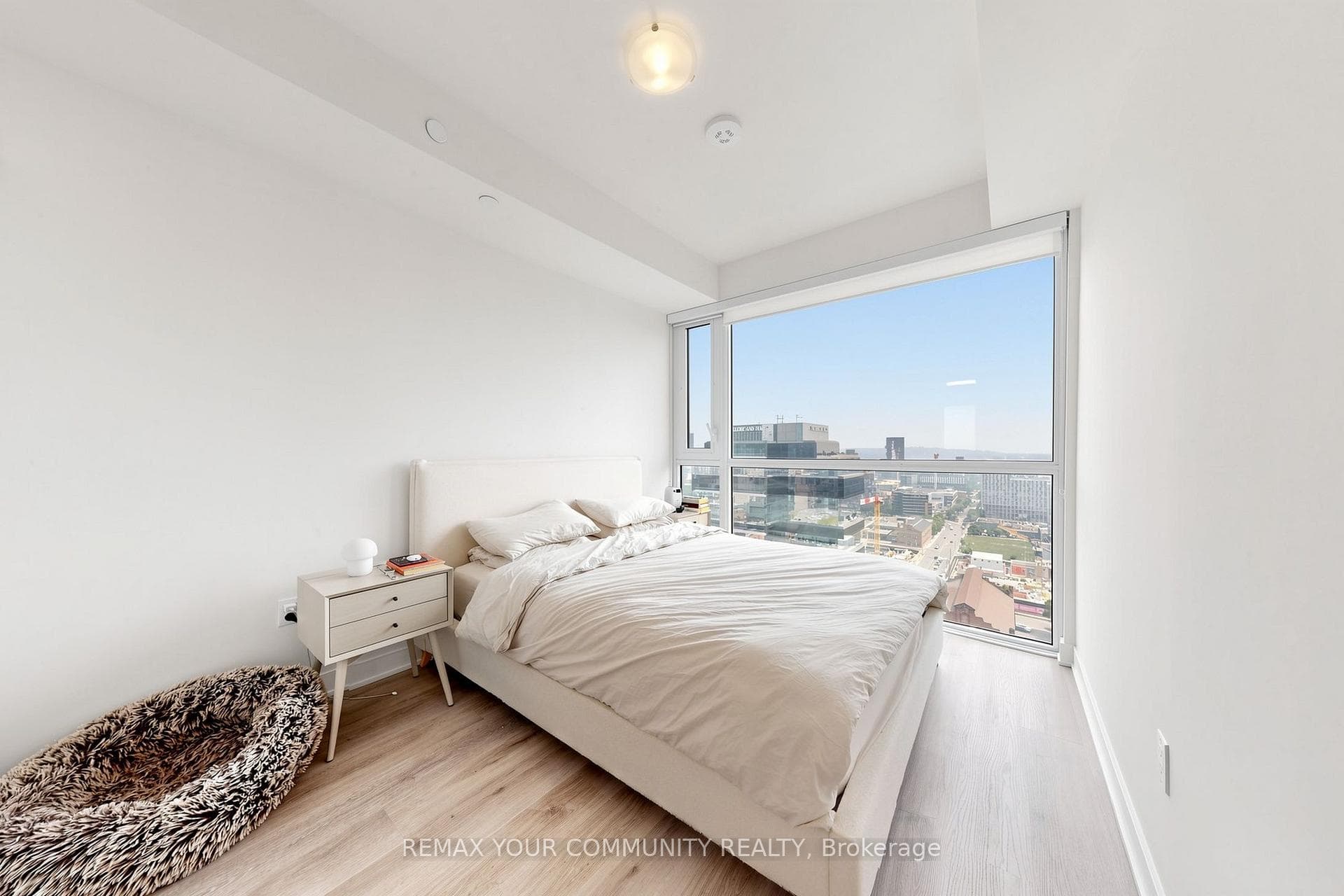 70 Princess Street Unit 2404 photo 14