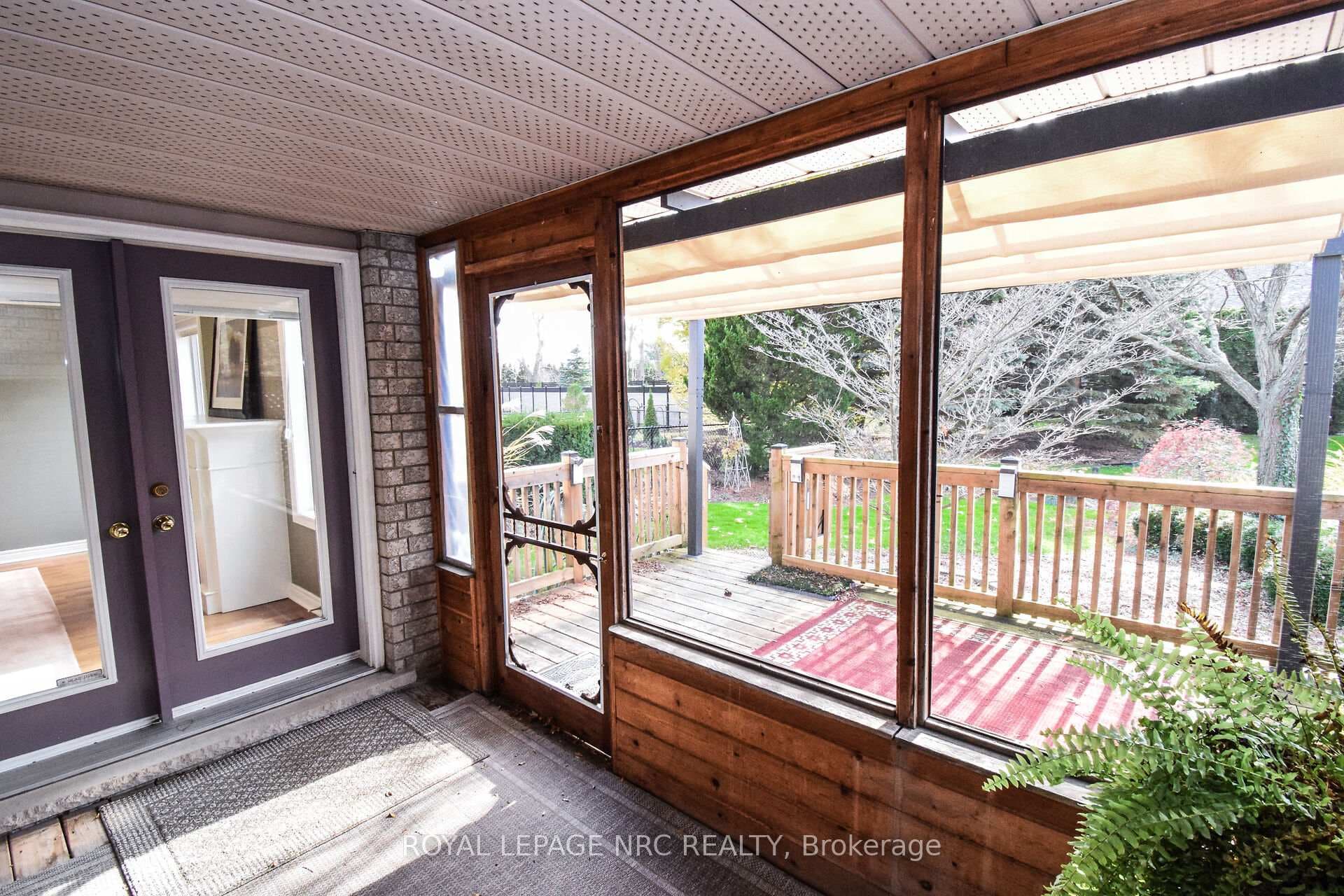 32 STONEGATE Place photo 23