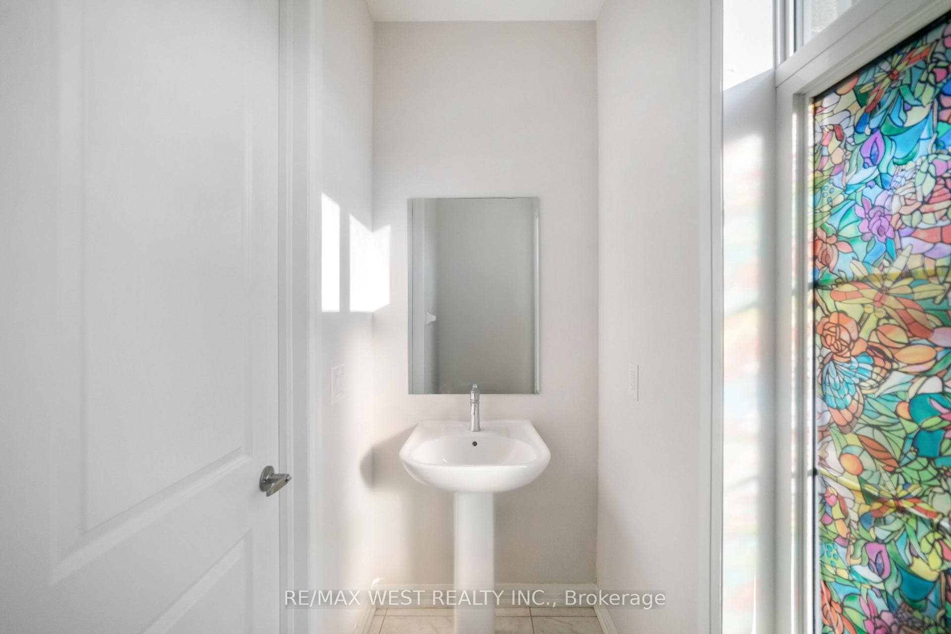 297 Bismark Drive photo 23
