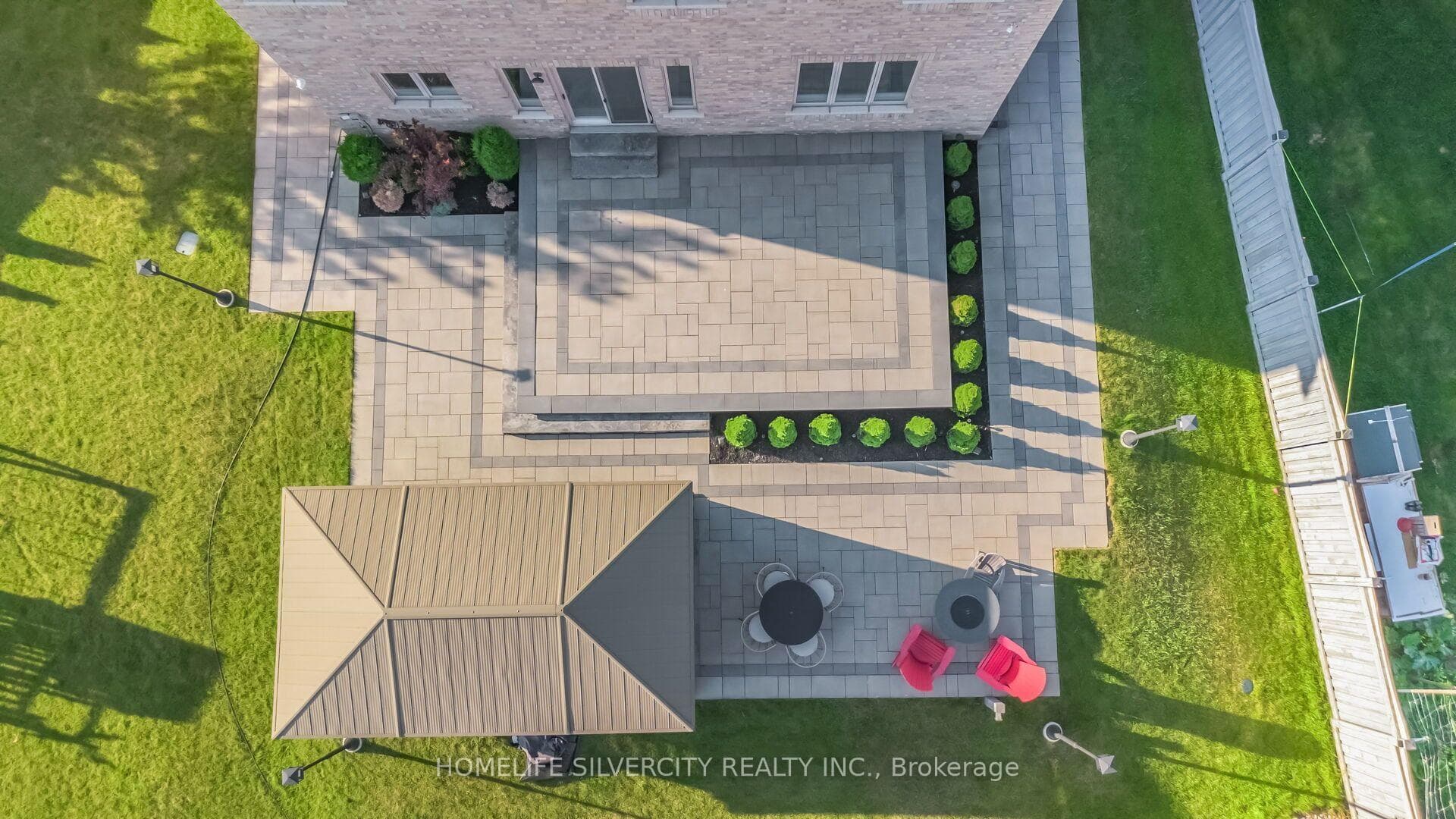 14 Observatory Crescent photo 48