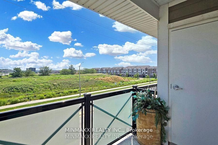 1005 Nadalin Heights Unit 305 photo 32
