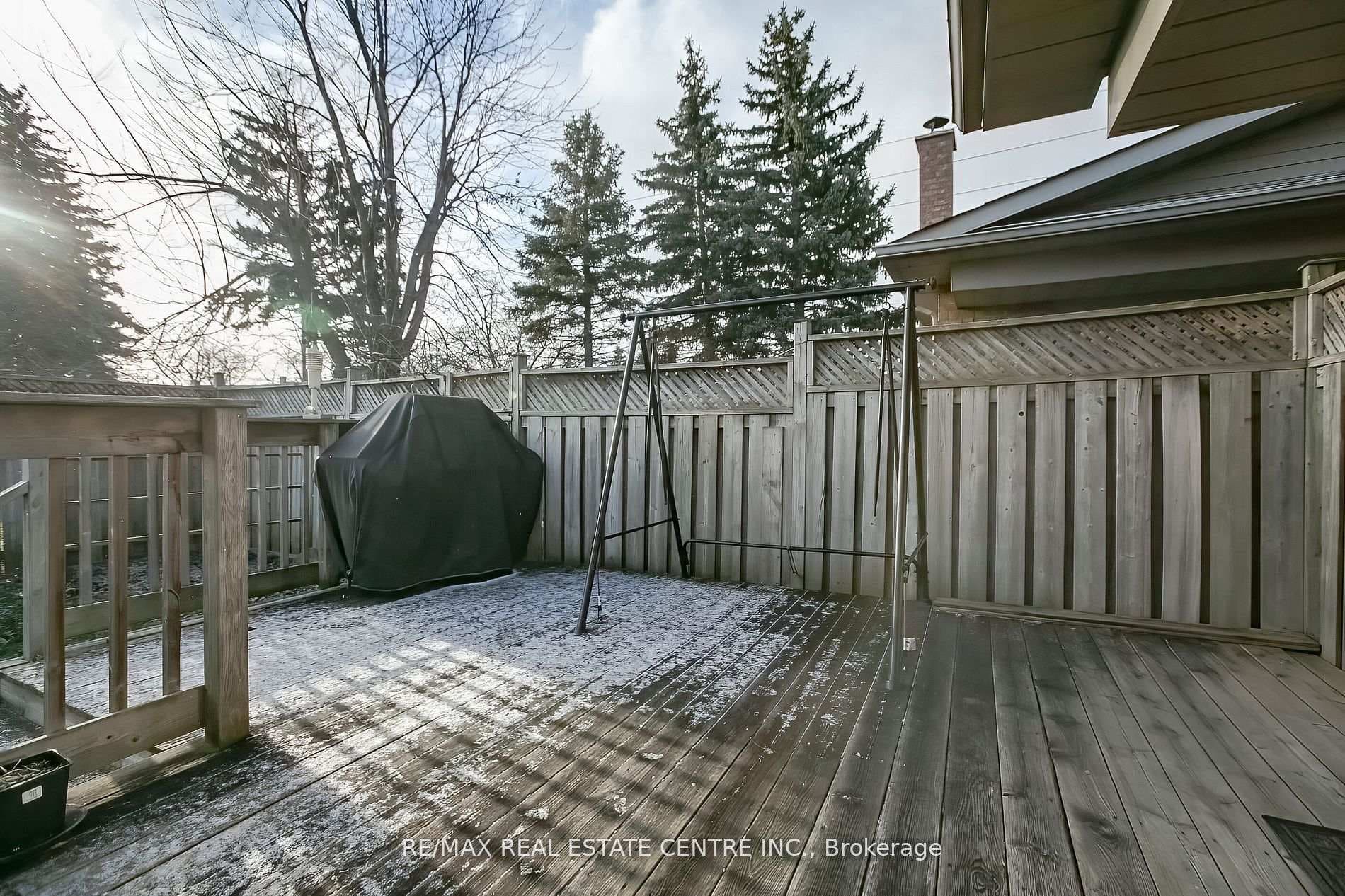 40 Rocky Mountain Crescent photo 37