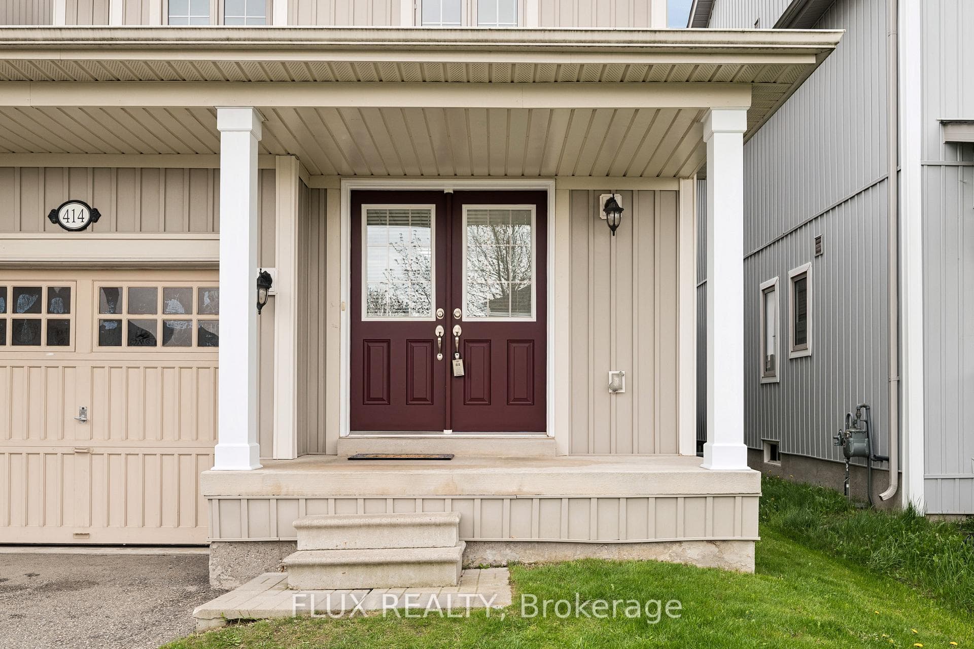 414 Thompson Street photo 4