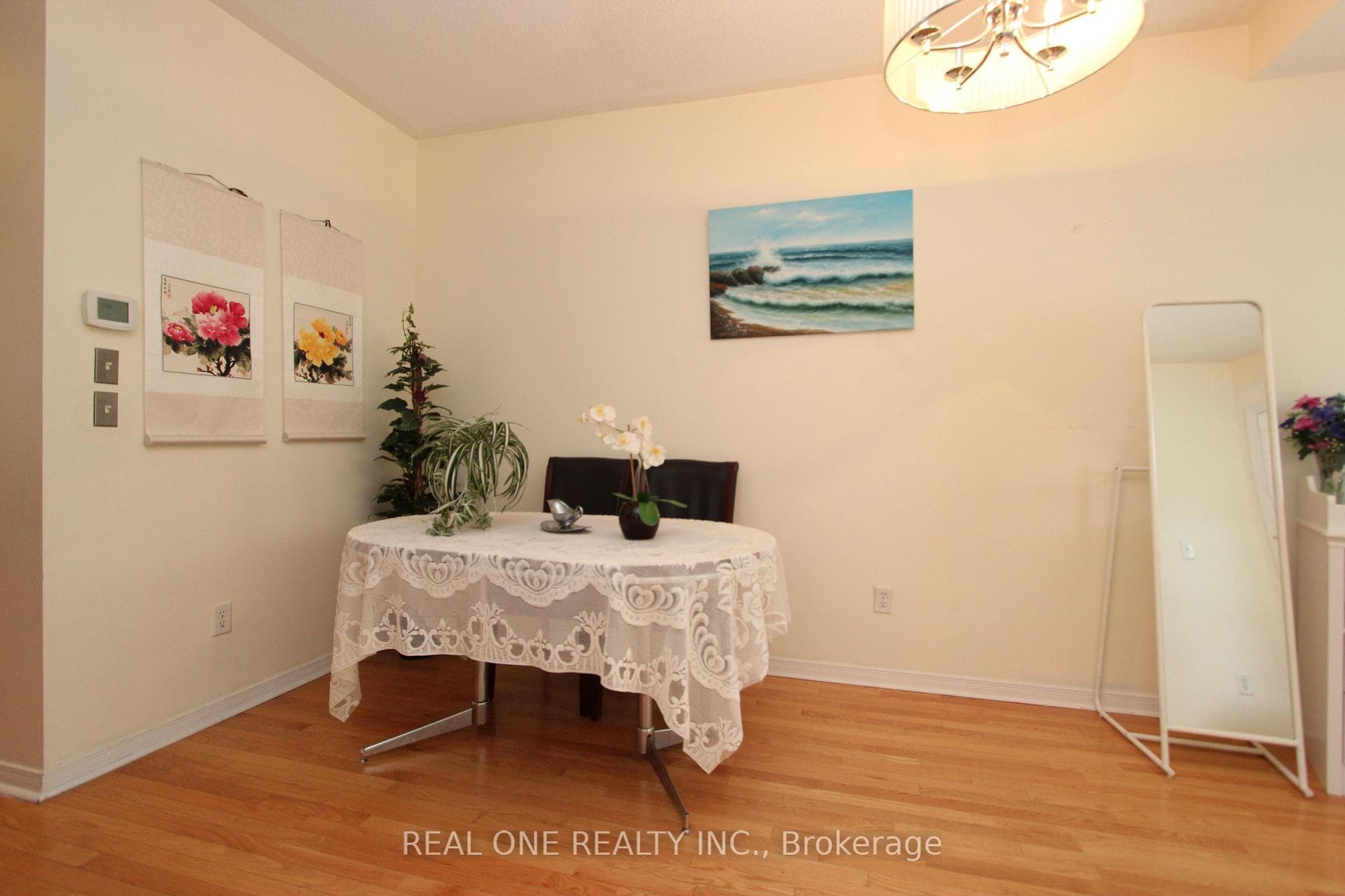 350 Mingay Avenue photo 6