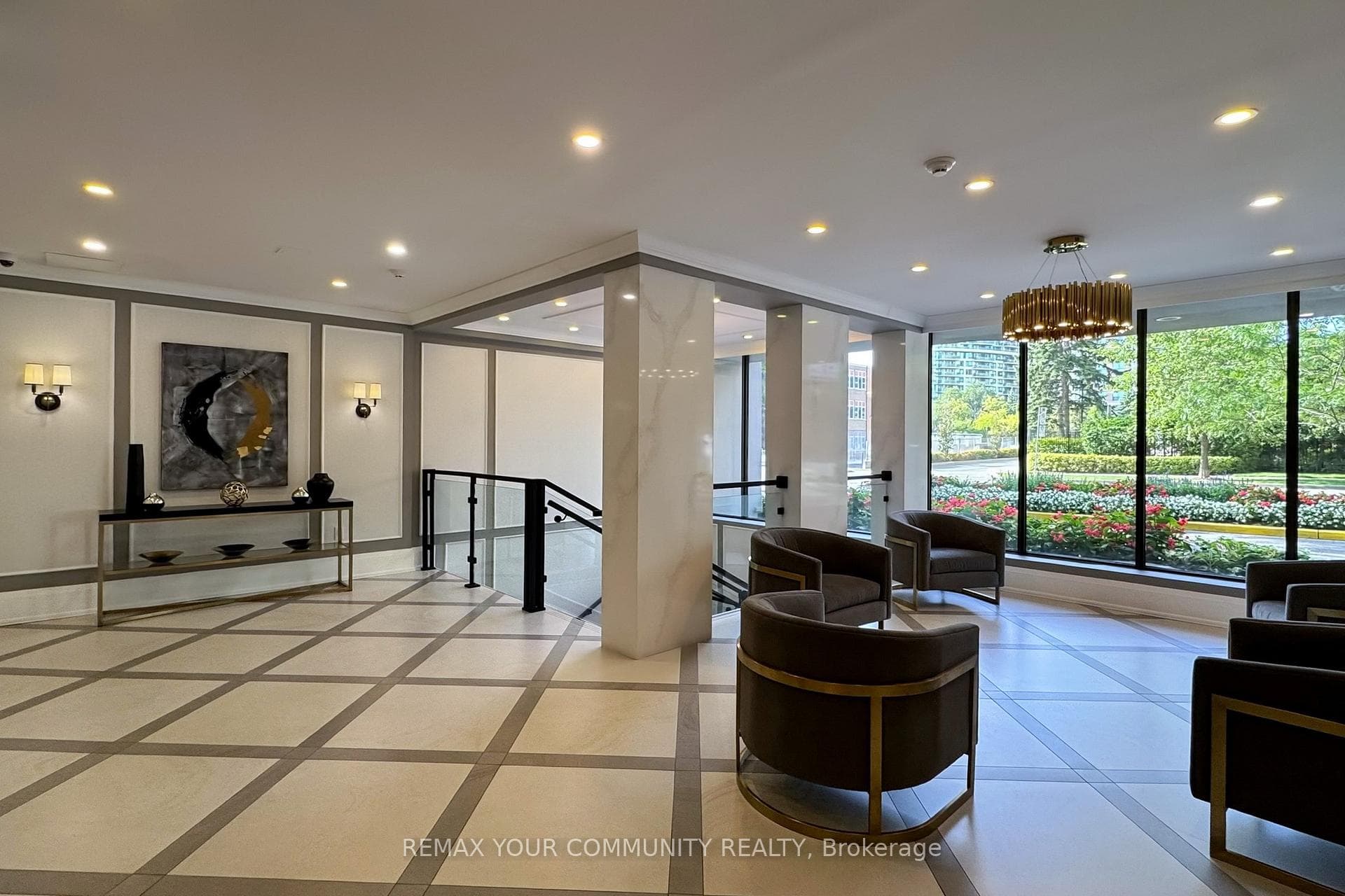 5444 Yonge Street Unit 1609 photo 7