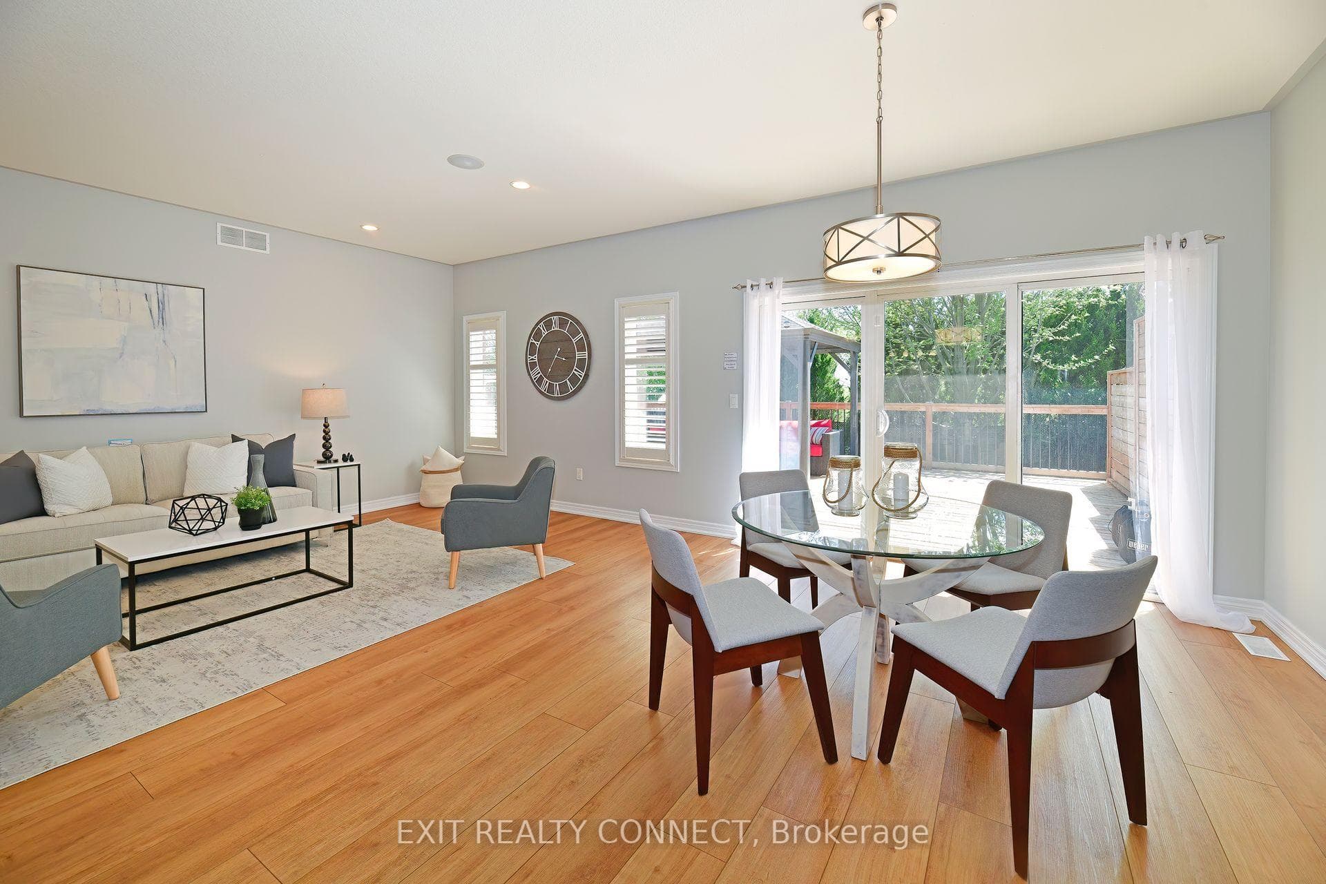 12 Cooper Court photo 13