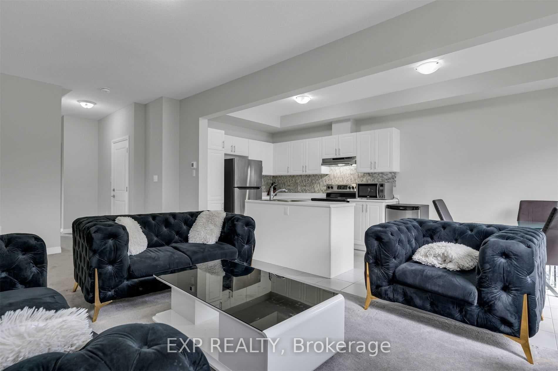 520 Grey Street Unit 13 photo 8
