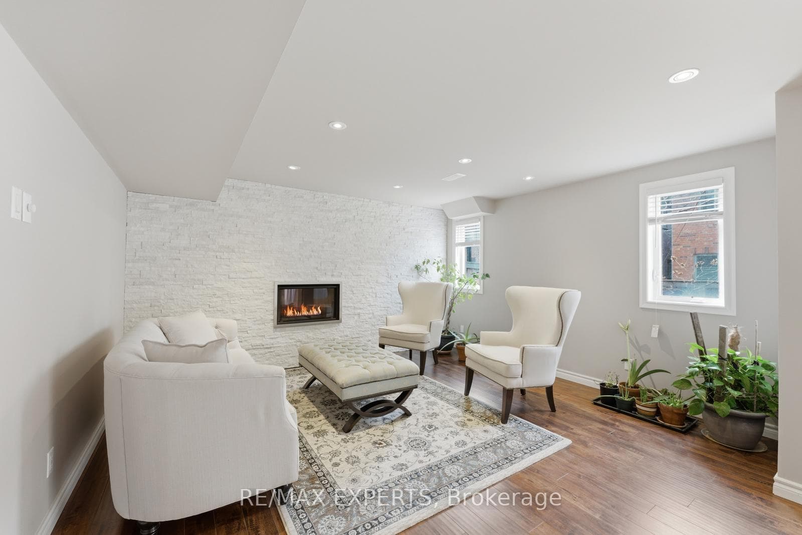 847 Memorial Circle photo 31